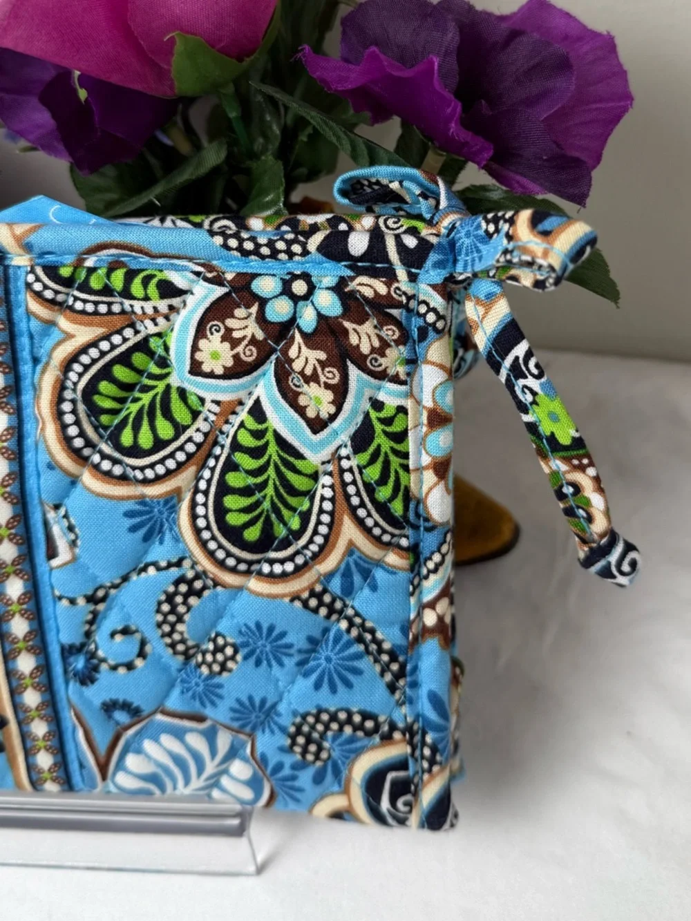 NWOT Vera Bradley Bali Blue Accessory Case Retired Pattern Makeup Cosmetic Case